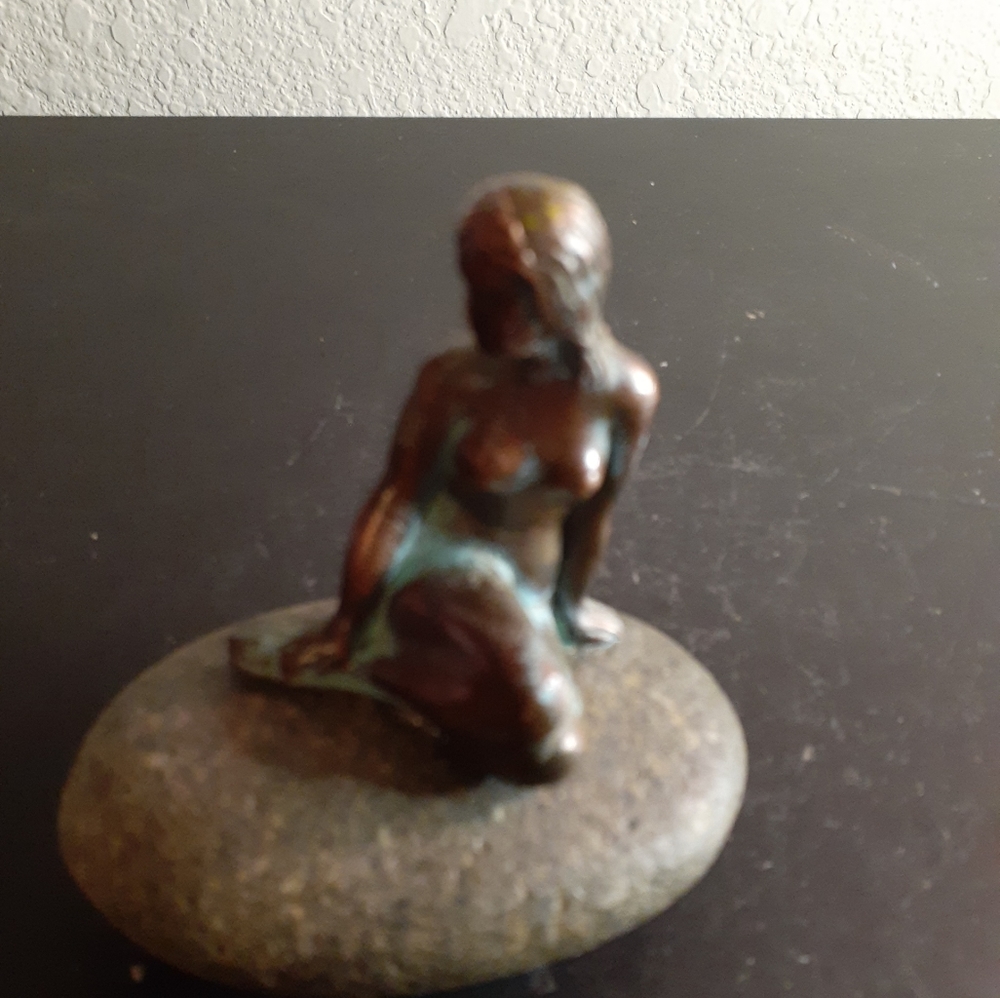 GORGEOUS Bronze Mermaid Sitting on Stone 4" Sculpture Paperweight